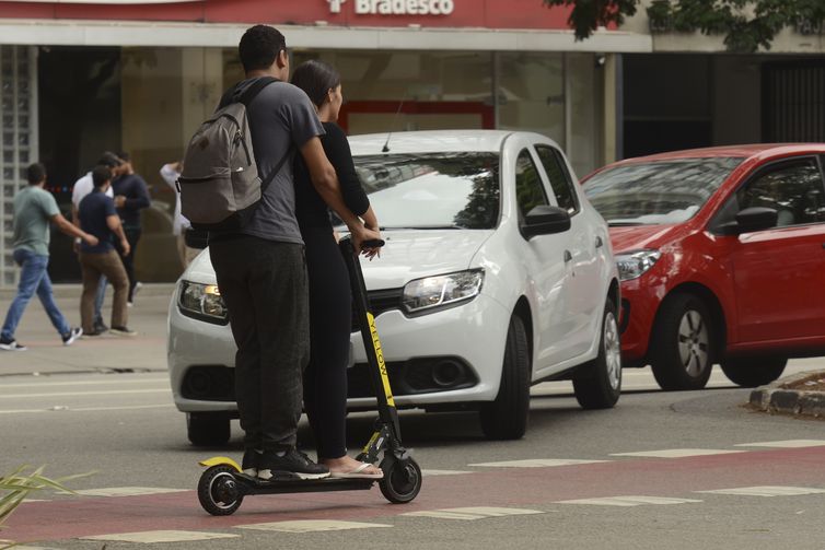 Prefeitura de São Paulo apreende mais de 500 patinetes não cadastrados