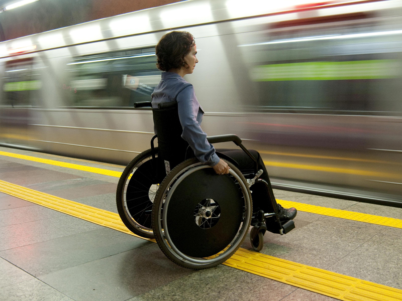 Cadeirante no Metrô