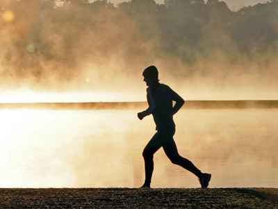 Homem praticando exercício físico 