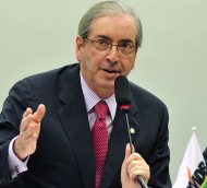 Poderoso - Cabe ao Presidente da Câmara, Eduardo Cunha, ler o requerimento em plenário (Foto: Zeca Ribeiro/ Câmara dos Deputados)