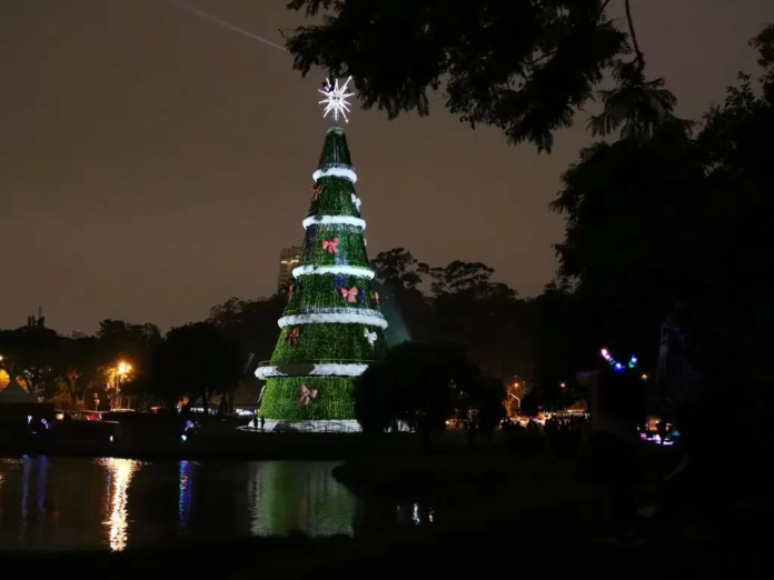 A árvore de Natal da capital paulista vai ficar sediada no Parque Villa-Lobos. A data de inauguração é o dia 27 de novembro