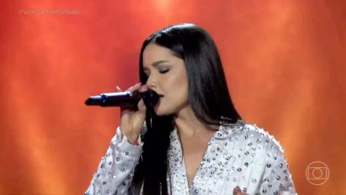 A cantora Juliette, campeã do Big Brother brasil 2021, não mandou bem em apresentação ao vivo e disse que tentou 