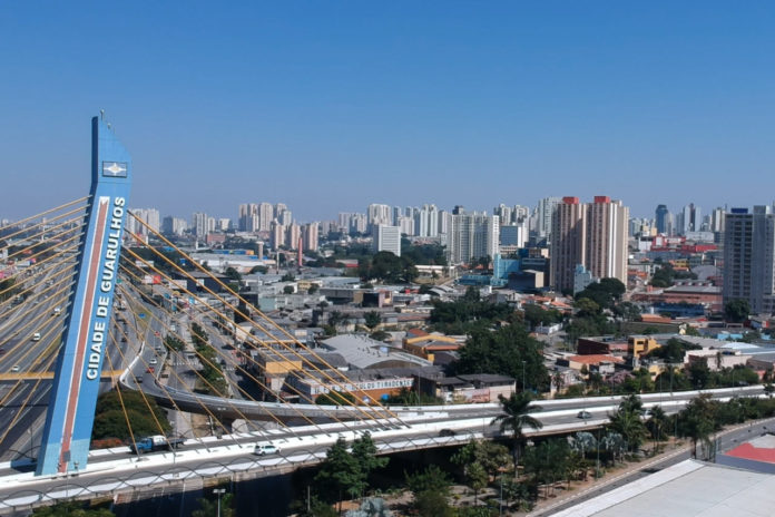 Com a proposta de fazer valer a retomada do Carnaval, a cidade de Guarulhos tem na programação diversas festas para a maior festa do mundo