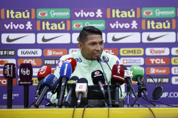 O atacante deve fazer sua estreia no Brasil nesta sexta-feira (24), diante do Marrocos