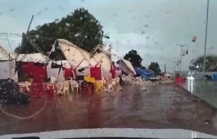 Tempestade acaba com local de eventos no Brasil