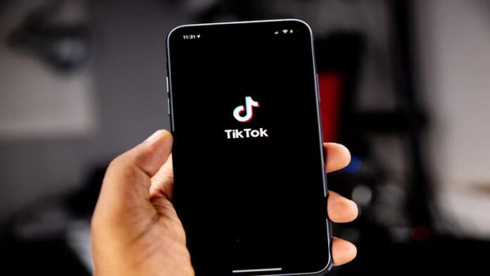 Acionamento referente ao TikTok aconteceu após dois anos do suicídio da garota