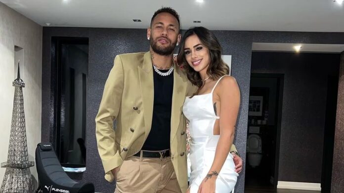 Amigos têm ajudado Neymar e Bruna Biancardi na missão de reconquistar o amor entre eles