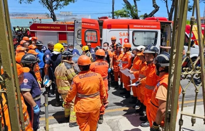 Assim que soube do acidente, a dona do prédio infartou no local